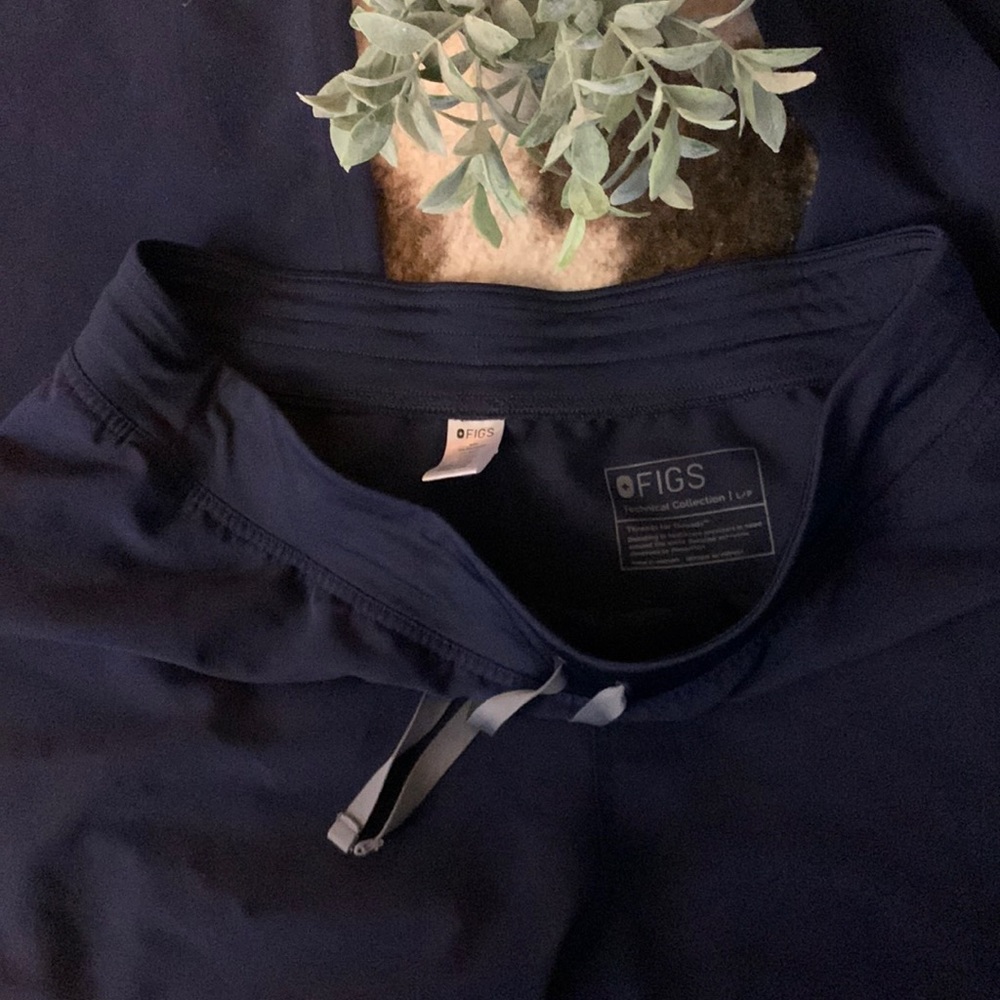 LP Navy figs Livingston